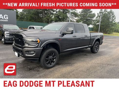 Used 2023 RAM 2500 Limited w/ Night Edition AWD/4WD image 2