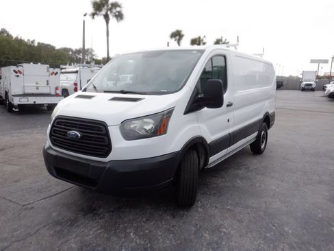 Used 2015 Ford Transit 250 130 Low Roof image 19
