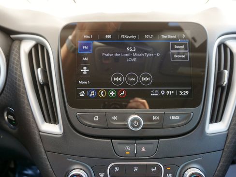 Used 2024 Chevrolet Malibu LT image 12