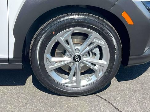 Certified 2023 Hyundai Kona SEL w/ Convenience Package AWD/4WD image 9