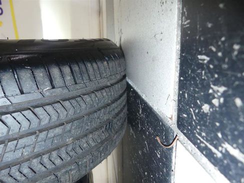 Used 2022 Toyota Prius LE image 31