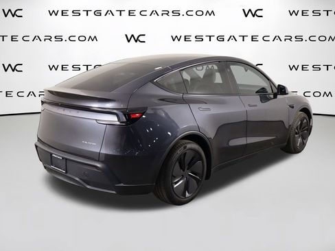 Used 2026 Tesla Model Y Long Range AWD/4WD image 53