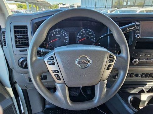 Used 2021 Nissan NV 2500 SV RWD image 9