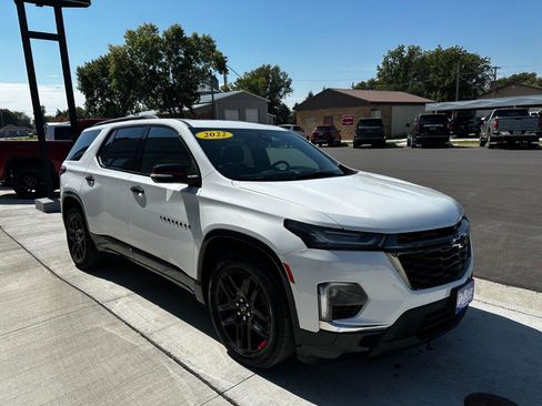 Used 2022 Chevrolet Traverse Premier w/ Redline Edition image 6