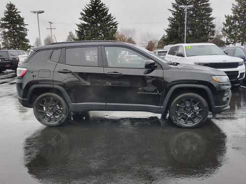 New 2026 Jeep Compass Latitude AWD/4WD image 2