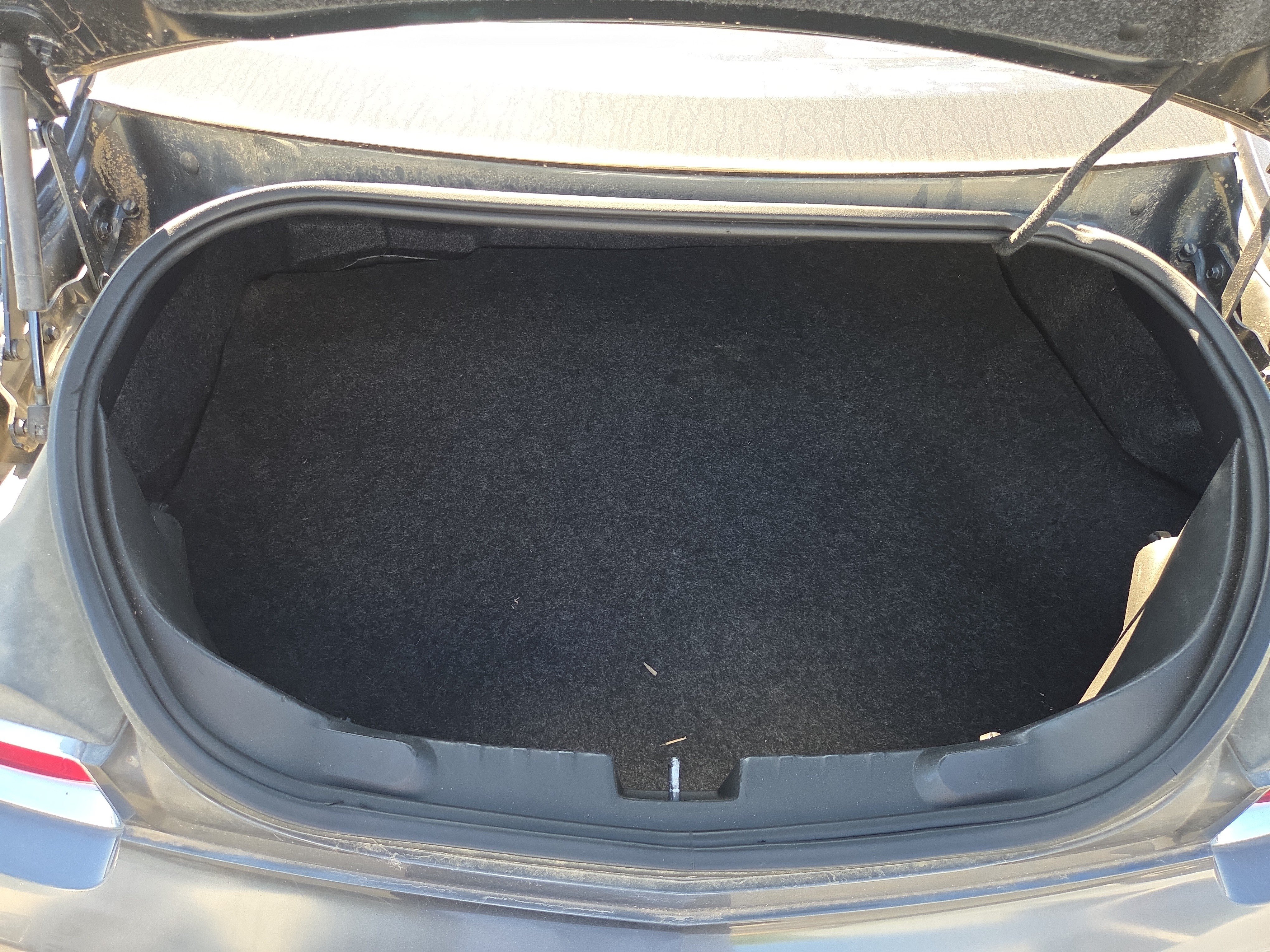 Used 2011 Chevrolet Camaro LT RWD image 14