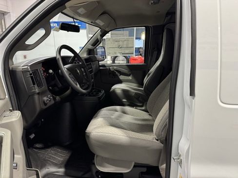 New 2025 Chevrolet Express 2500 WT w/ Enhanced Convenience Package image 7
