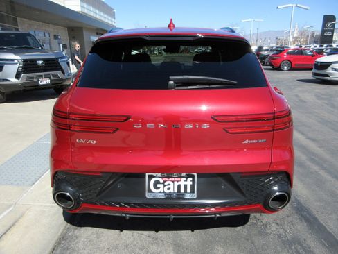 Used 2023 Genesis GV70 3.5T Sport w/ Sport Prestige Package AWD/4WD image 7