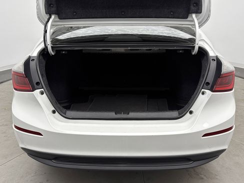 Used 2021 Honda Insight EX image 28