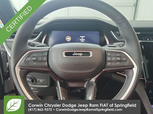 Used 2023 Jeep Grand Cherokee Altitude image 22