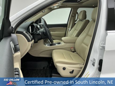 Used 2021 Jeep Grand Cherokee Limited image 17