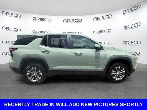 Used 2025 Chevrolet Equinox LT w/ Safety and Technology Package FWD image 8