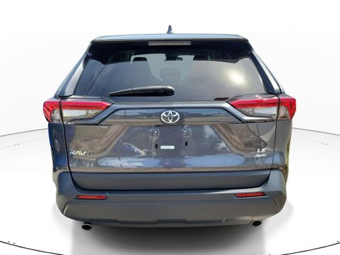 Used 2024 Toyota RAV4 LE AWD/4WD image 5