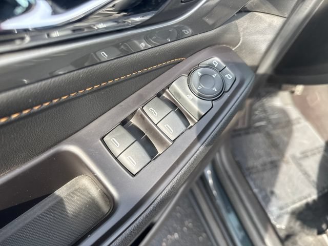 Used 2020 Chevrolet Traverse LT AWD/4WD image 13