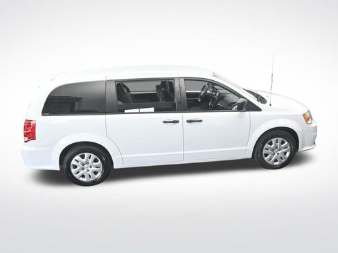 Used 2020 Dodge Grand Caravan SE image 42