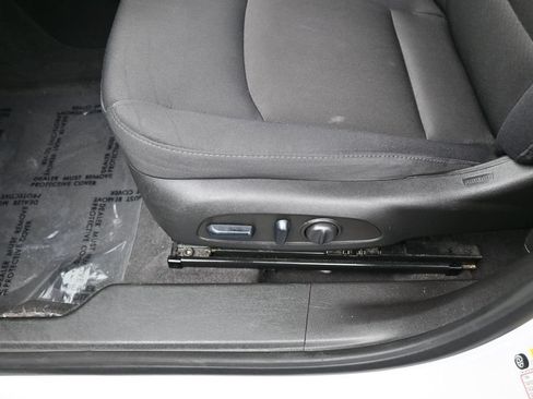 Used 2024 Chevrolet Malibu LT FWD image 17