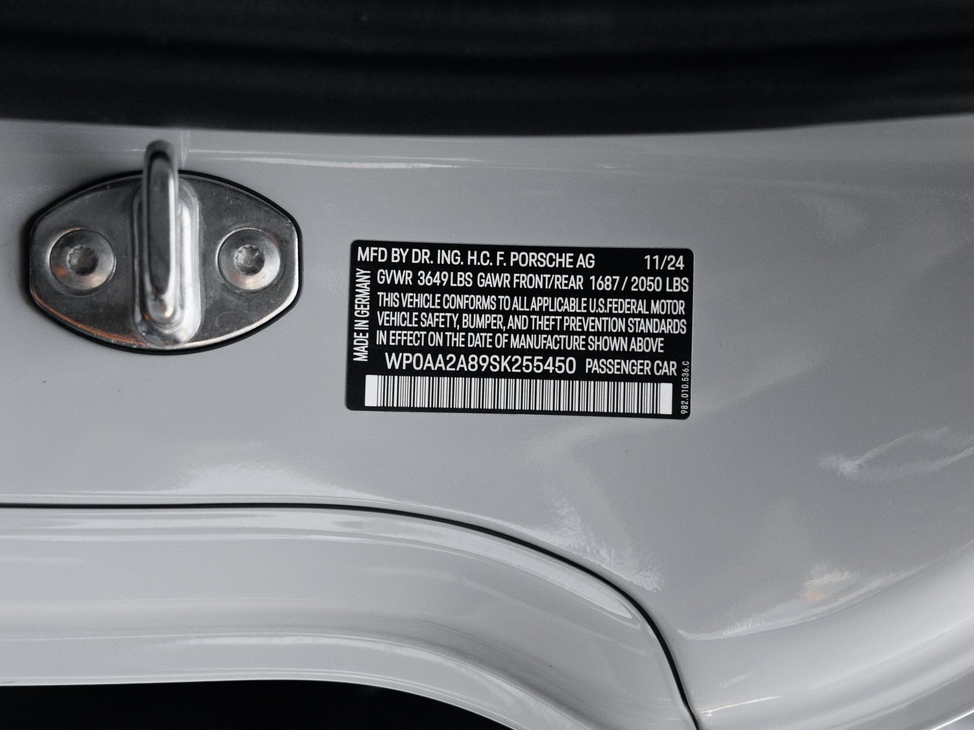 Certified 2025 Porsche 718 Cayman RWD image 40