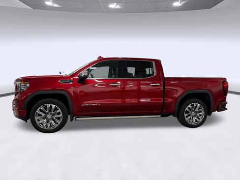 Used 2022 GMC Sierra 1500 Denali w/ Denali Reserve Package AWD/4WD image 2