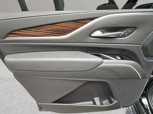 Certified 2024 Cadillac Escalade ESV Premium Luxury w/ LPO, Floor Liner Package AWD/4WD image 21