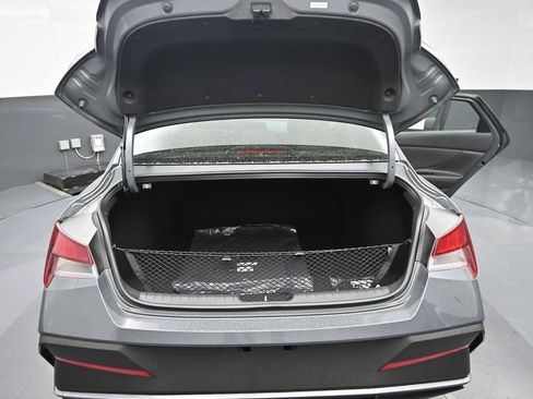 New 2026 Hyundai Elantra Sport FWD image 13