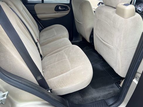 Used 2005 Chevrolet TrailBlazer LS w/ LS Preferred Equipment Group image 26