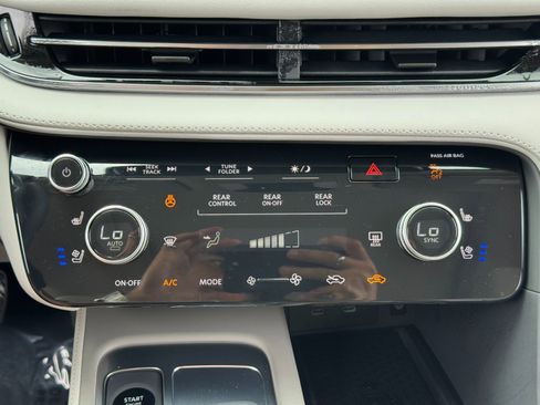 Used 2026 INFINITI QX60 Luxe w/ Cargo Package FWD image 27