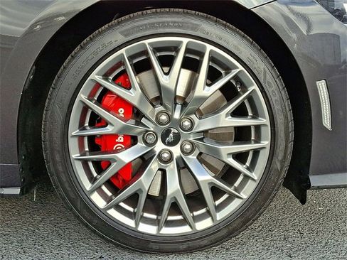 Used 2024 Ford Mustang GT Premium image 11