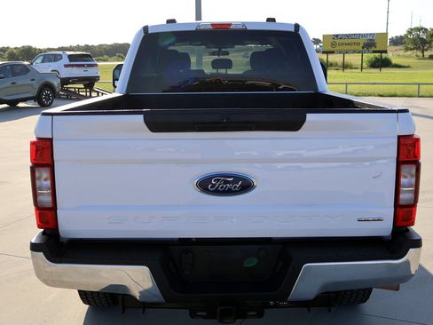 Used 2020 Ford F250 XLT w/ FX4 Off-Road Package AWD/4WD image 10