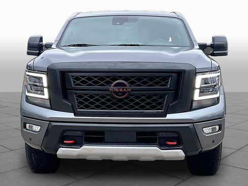 Used 2023 Nissan Titan PRO-4X w/ Pro-4x Convenience Package AWD/4WD image 4