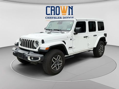 Used 2026 Jeep Wrangler Unlimited Sahara AWD/4WD image 7