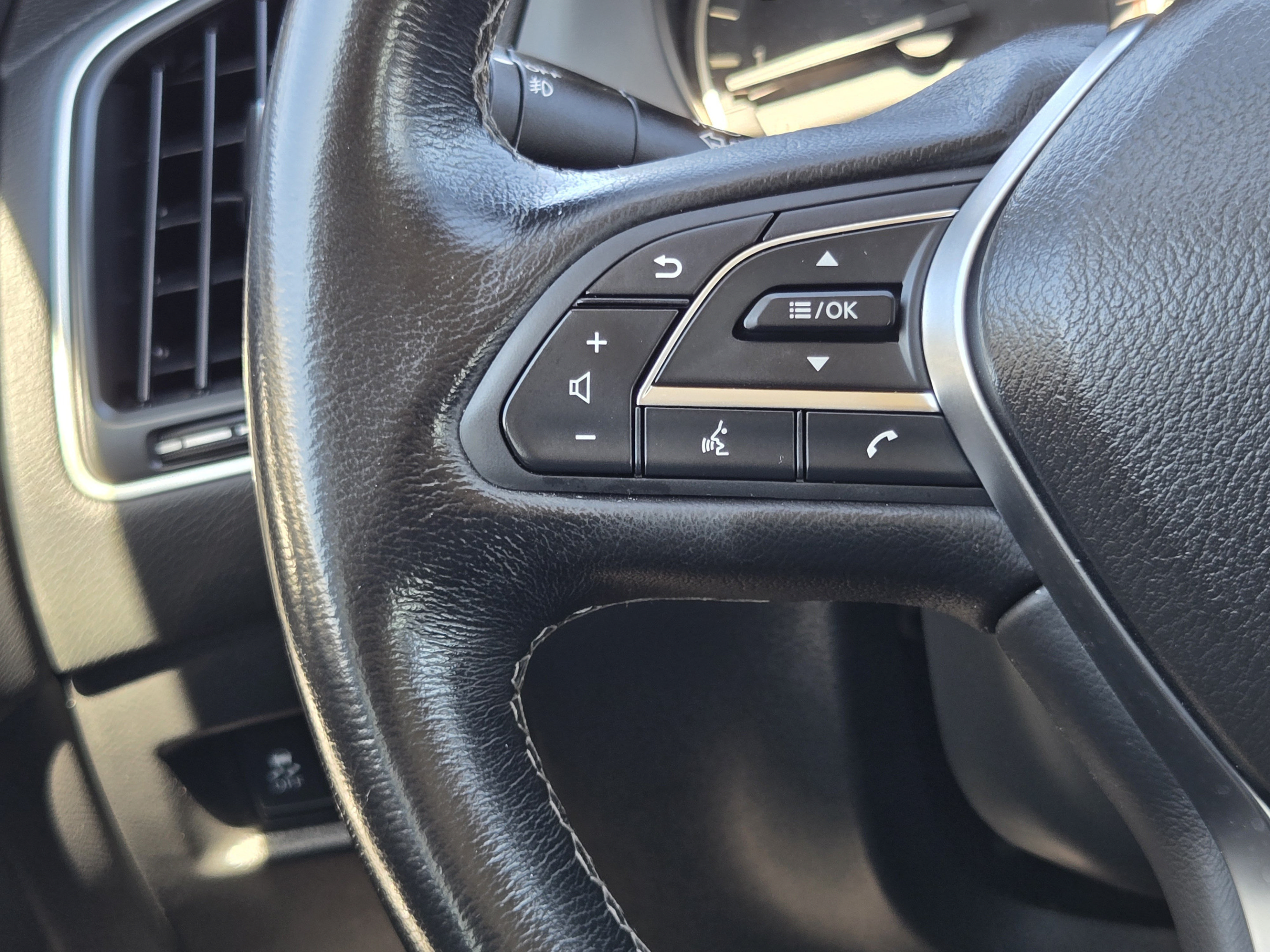 Used 2020 INFINITI Q50 Luxe RWD image 25