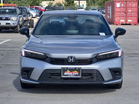 Used 2023 Honda Civic Sport image 9