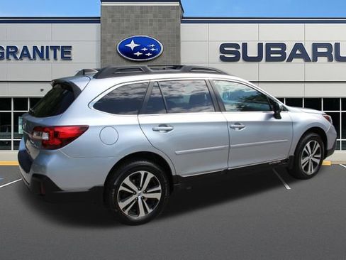 Used 2018 Subaru Outback 2.5i Limited AWD/4WD image 11