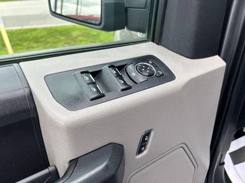 Used 2016 Ford F150 XL w/ Equipment Group 101A Mid AWD/4WD image 31