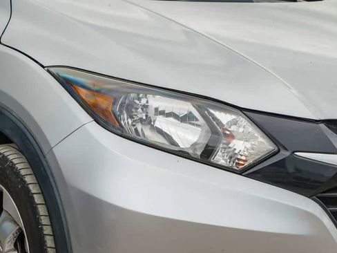 Used 2016 Honda HR-V EX image 4