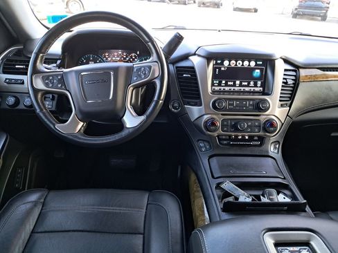 Used 2017 GMC Yukon Denali image 18