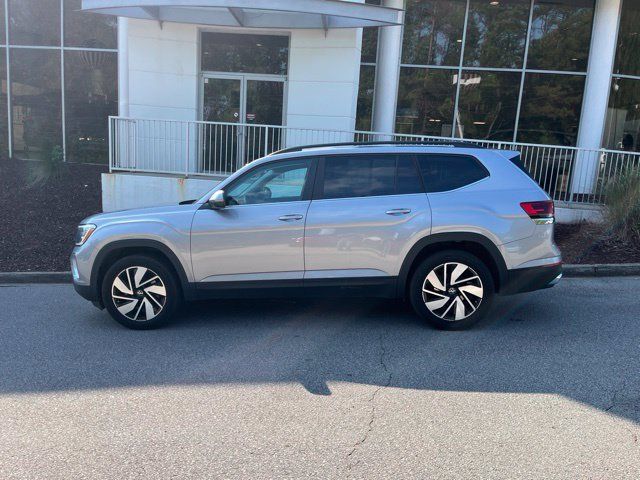 Used 2025 Volkswagen Atlas SE FWD image 40
