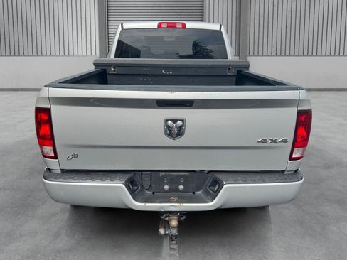 Used 2017 RAM 1500 Express AWD/4WD image 34