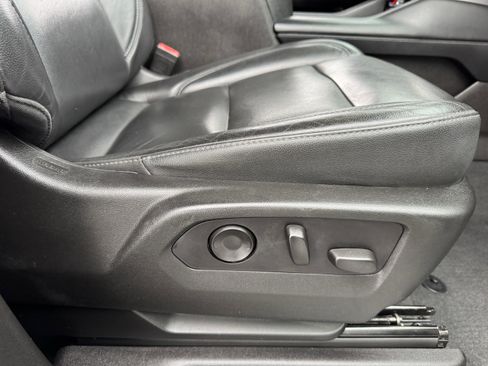 Used 2021 Chevrolet Tahoe LT image 39