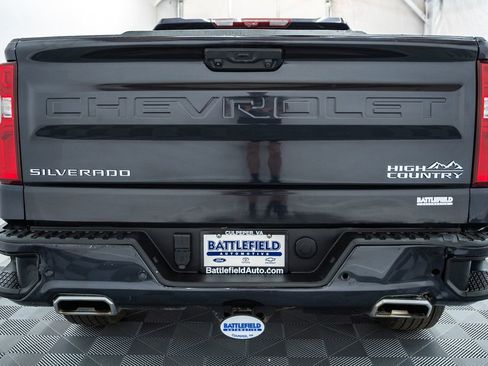 Used 2024 Chevrolet Silverado 1500 High Country w/ Technology Package image 5
