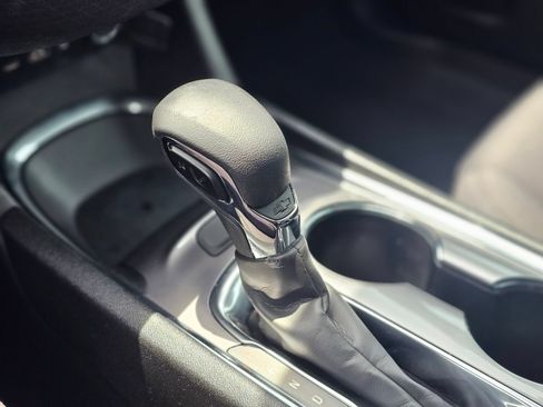 Used 2023 Chevrolet Malibu LT FWD image 21
