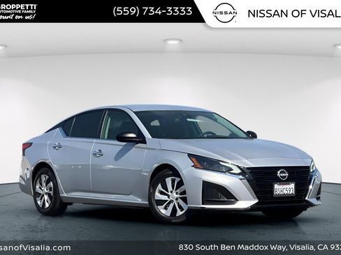 Used 2024 Nissan Altima 2.5 S image 1