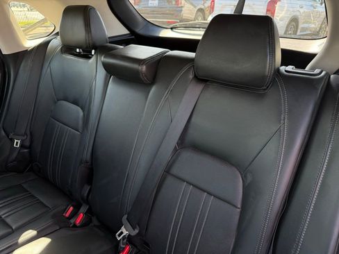 Used 2023 Honda HR-V EX-L image 10