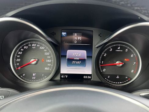 Used 2019 Mercedes-Benz GLC 300 4MATIC w/ Premium Package image 29