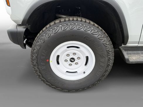 New 2026 Ford Bronco Heritage Edition AWD/4WD image 9