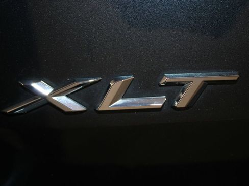 Certified 2022 Ford Explorer XLT w/ Equipment Group 202A image 26