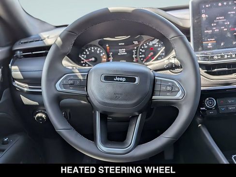 Used 2026 Jeep Compass Latitude AWD/4WD image 15