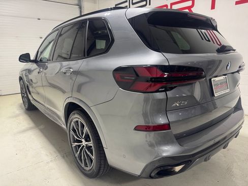 Used 2026 BMW X5 xDrive40i w/ M Sport Package AWD/4WD image 5