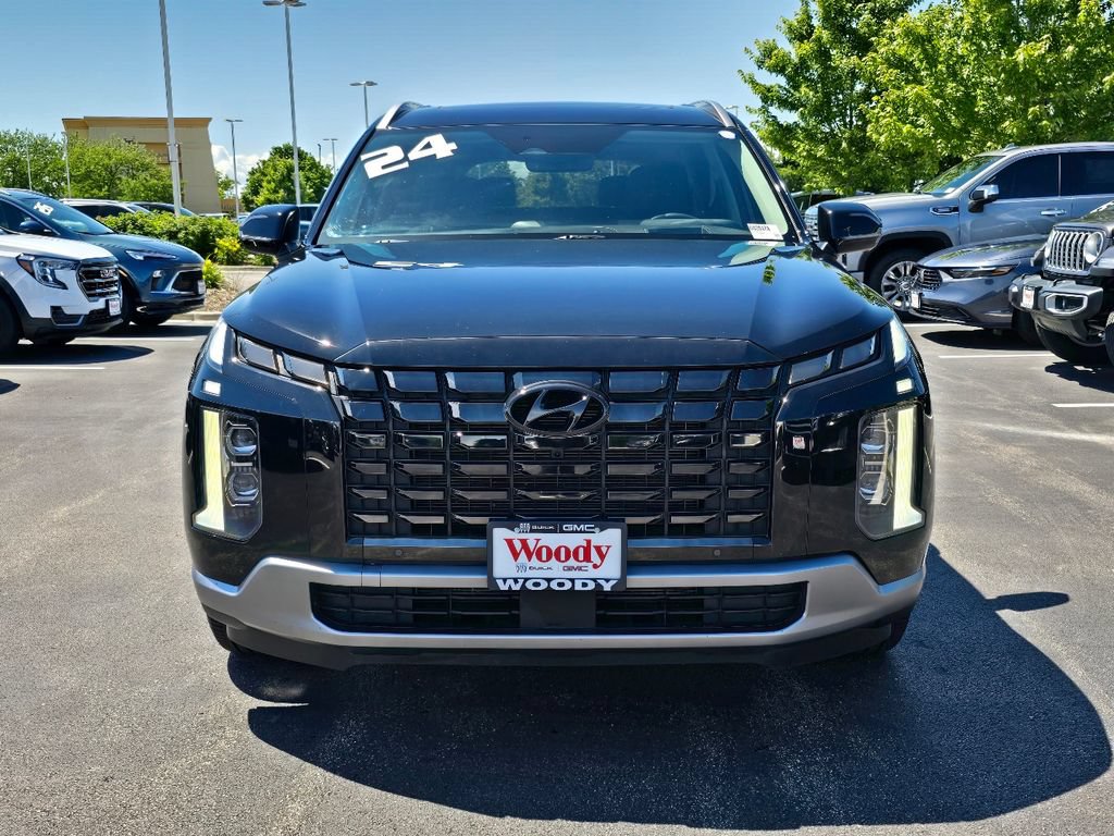 Used 2024 Hyundai Palisade Limited AWD/4WD image 3