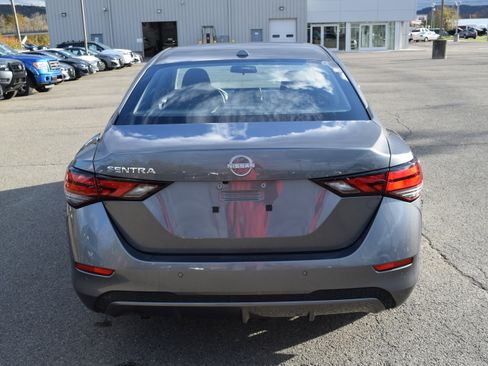 New 2025 Nissan Sentra SV image 7